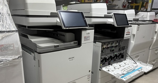 máy photocopy màu Ricoh IM C6000
